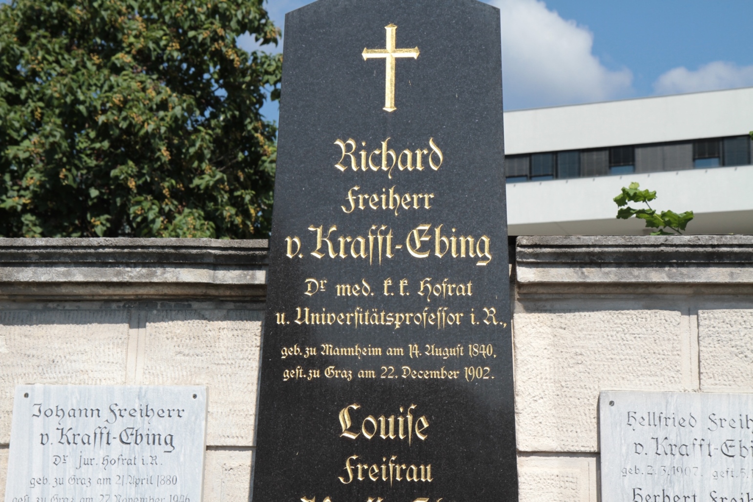 Richard von Krafft-Ebing's tomb,  Leonhardfriedhof, Graz - 03.JPG